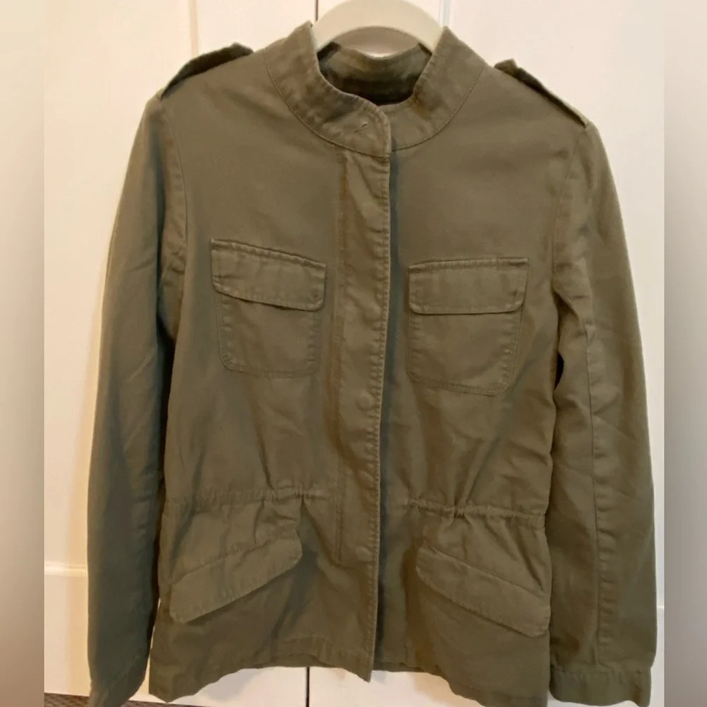 Hinge military style army, utility  green canvas jacket size small.